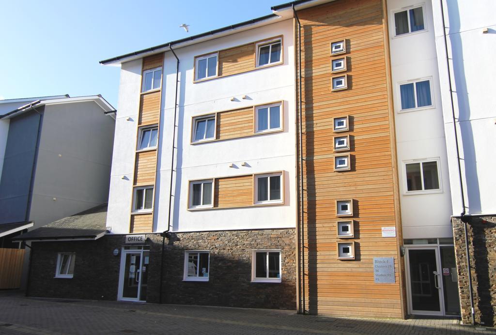 The Sidings Aparthotel Penryn Exteriör bild