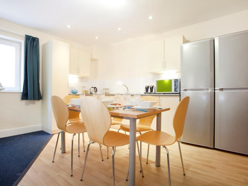 The Sidings Aparthotel Penryn Rum bild