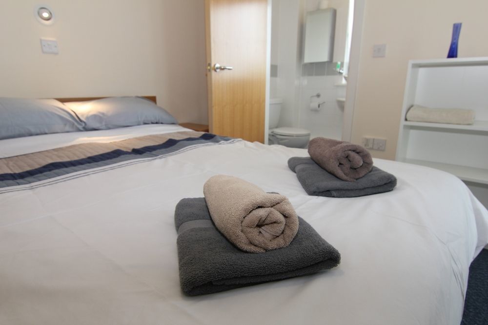 The Sidings Aparthotel Penryn Exteriör bild